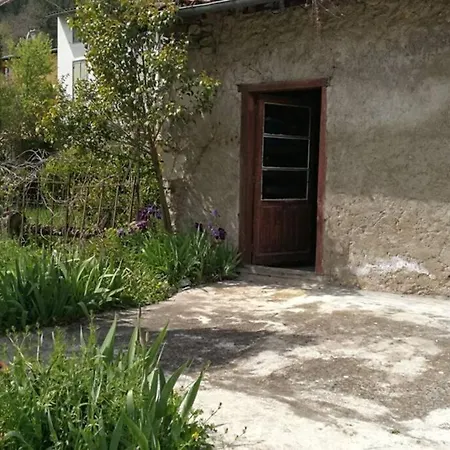 Maison De Village Pour Débrancher