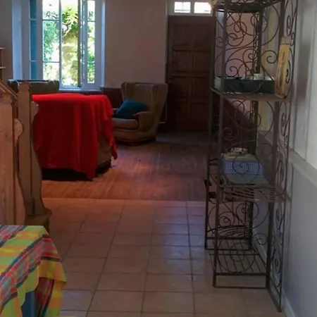 Maison De Village Pour Débrancher Сasa de vacaciones